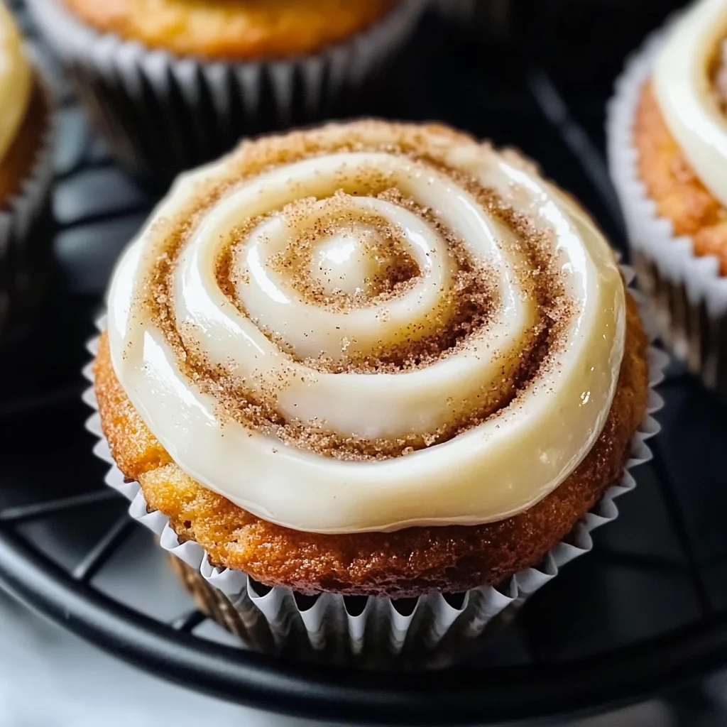 Cinnamon Roll Cupcakes