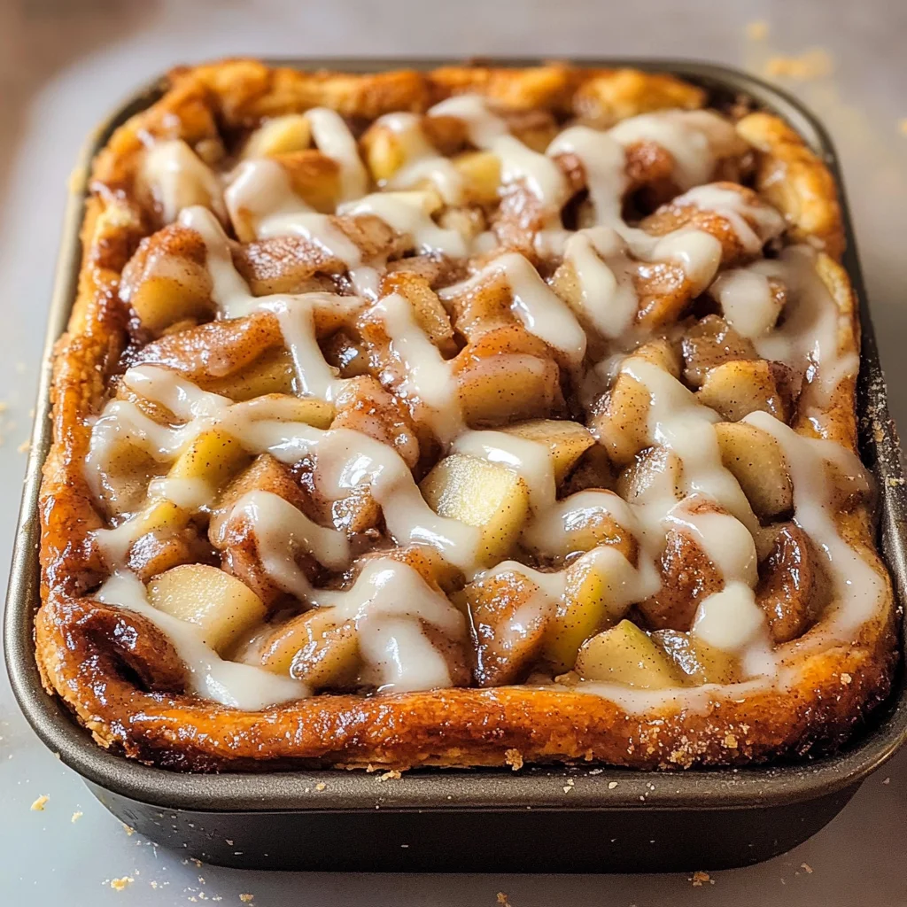 Cinnamon Roll Apple Pie
