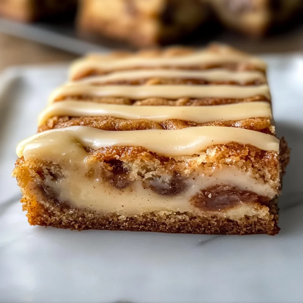 How to Make Cinnamon Roll Blondies